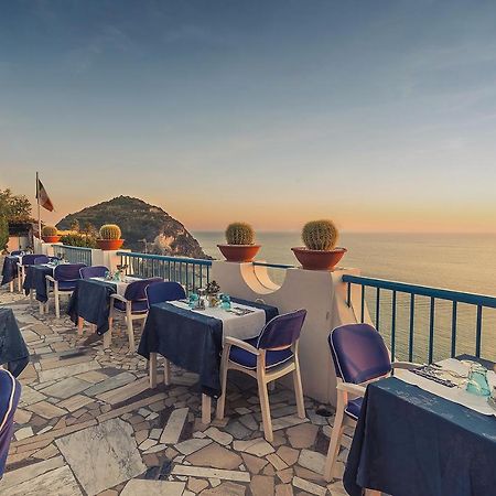 Hotel Villa Maria Sant'Angelo  Exteriör bild